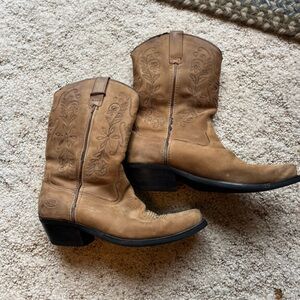Roper Woman’s Vwestern boots